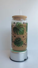 Load and play video in Gallery viewer, Monstera Leaf Wrap 16oz Glass Can Cup with Bamboo Lid
